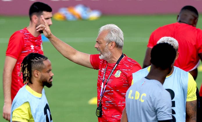 (260623) -- HOUSTON, June 23, 2026 -- Sebastien Desabre (C), head coach of the Democratic Republic of the Congo (DRC), attends a training session at the FIFA World Cup, WM, Weltmeisterschaft, Fussball 2026 in Houston, the United States, on June 22, 2026. ) (SP)U.S.-HOUSTON-FOOTBALL-FIFA WORLD CUP-TRAINING-DR CONGO LixMing 