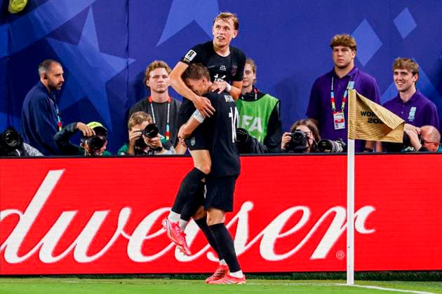Marcus Holmgren Pedersen of Norway celebrate their team s first goal with Martin Odegaard of Norway Norway v Senegal, Group I - FIFA World Cup, WM, Weltmeisterschaft, Fussball 2026, Norway v Senegal, New York New Jersey Stadium, June 22, 2026, East Rutherford, United States.