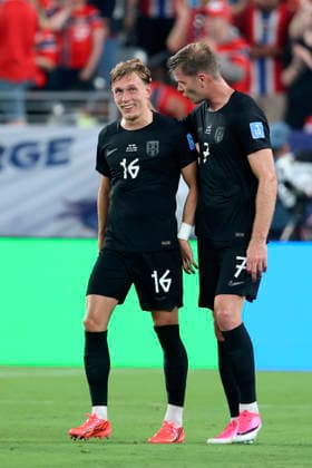 Norway v Senegal: Group I - FIFA World Cup, WM, Weltmeisterschaft, Fussball 2026 Marcus Holmgren Pedersenv and Alexander Sorloth of Norway celebrate during the FIFA World Cup 2026 Group I match between Norway and Senegal at New York New Jersey Stadium on June 22, 2026 in East Rutherford, United States. East Rutherford New York New Jersey Stadium NJ United States Copyright: xAllstarxPicturexLibraryxLtdx