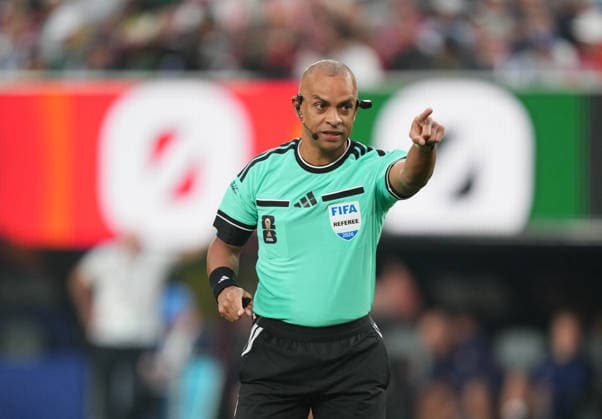 Wilton Sampaio (Brazil) looks on during Norway and Senegal, Group I FIFA World Cup, WM, Weltmeisterschaft, Fussball 2026, Met Life Stadium, New jersey, USA on June 22, 2026. Thor Wegner DeFodi Images. (Photo by DeFodi Images) - *** Wilton Sampaio of Brazil watches the match between Norway and Senegal in Group I of the 2026 FIFA World Cup at MetLife Stadium in New Jersey, USA, on June 22, 2026. Photo by DeFodi Images, Thor Wegner,detected_source_language