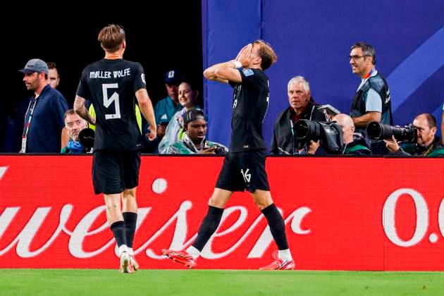Marcus Holmgren Pedersen of Norway celebrate their team s first goal with Martin Odegaard of Norway Norway v Senegal, Group I - FIFA World Cup, WM, Weltmeisterschaft, Fussball 2026, Norway v Senegal, New York New Jersey Stadium, June 23, 2026, East Rutherford, United States.