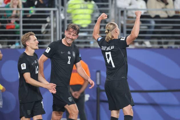 22.06.2026, Fussball, Herren, FIFA Weltmeisterschaft 2026, Vorrunde, Gruppe I, New York, Norwegen - Senegal, Torjubel zum 2:0, Torschütze: Erling Haaland (Norwegen), Sander Berge (Norwegen), Martin Ödegaard (Norwegen) New York MetLife Stadium New York Vereinigte Staaten von Amerika (US) *** June 22, 2026, Soccer, Mens, 2026 FIFA World Cup, Group Stage, Group I, New York, Norway vs. Senegal, Celebration of the 2–0 goal, Goal scorers Copyright: xSebastianxBachx