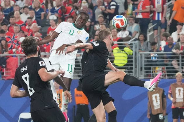 Kopfballchance Nicolas Jackson (Senegal, 11) - New York 22.06.2026: Norwegen vs. Senegal, MetLife Stadium, World Cup 26 Gruppe I, 2. Spieltag *** Heading chance by Nicolas Jackson, Senegal, 11 New York, June 22, 2026, Norway vs. Senegal, MetLife Stadium, World Cup 26, Group I, Matchday 2,detected_source_language