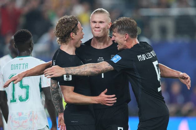 Norway v Senegal: Group I - FIFA World Cup, WM, Weltmeisterschaft, Fussball 2026 Patrick Berg, Erling Haaland and David Moller Wolfe of Norway celebrate 3rd goal during the FIFA World Cup 2026 Group I match between Norway and Senegal at New York New Jersey Stadium on June 22, 2026 in East Rutherford, United States. East Rutherford New York New Jersey Stadium NJ United States Copyright: xAllstarxPicturexLibraryxLtdx
