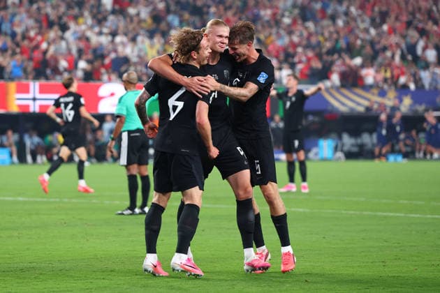 New Jersey, USA, 22nd June 2026. Erling Haaland of Norway celebrates after scoring to make it 3-1 during the Norway vs Senegal FIFA World Cup, WM, Weltmeisterschaft, Fussball match at Metlife Stadium, New Jersey. Picture credit should read: Paul Terry Sportimage EDITORIAL USE ONLY. No use with unauthorised audio, video, data, fixture lists, club league logos or live services. Online in-match use limited to 120 images, no video emulation. No use in betting, games or single club league player publications. SPI_030_PT_Norway_Senegal SPI-4838-0030