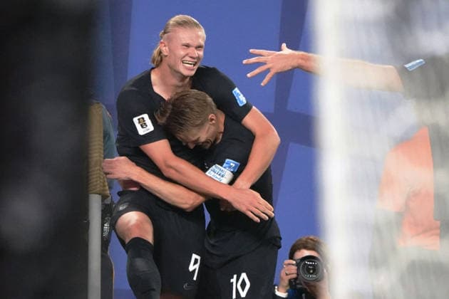 Fussball , Weltmeisterschaft 2026, FIFA WM 2026, Fussball World Cup , Canada USA, Mexico-2026, , Norwegen vs Senegal Gruppenphase, Gruppen I, 22.06.2026, Metlife Stadion, New York Erling Halland, Martin Odegaard Norwegen , jubeln Foto copyright Chai von der Laage FIFA regulations prohibit any use of photographs as image sequences and or quasi-video. EDITORIAL USE ONLY, *** Soccer, 2026 World Cup, FIFA World Cup 2026, Soccer World Cup, Canada, USA, Mexico 2026, Norway vs. Senegal, Group Stage, Group I, June 22, 2026, MetLife Stadium, New York; Erling Haaland, Martin Ødegaard (Norway) celebrating; photo copyright Chai von der Laage; FIFA regulations prohibit any use of photographs as image sequences and or quasi-video; EDITORIAL USE ONLY,,detected_source_language