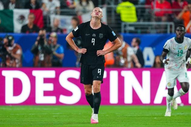 Erling Haaland of Norway dejected after a missed chance Norway v Senegal, 2026 FIFA World Cup, WM, Weltmeisterschaft, Fussball Group I, Football, New York New Jersey Stadium, East Rutherford, New Jersey, USA - 22 Jun 2026East Rutherford New York New Jersey Stadium New Jersey (NJ) United States of America EDITORIAL USE ONLY No use with unauthorised audio, video, data, fixture lists, club league logos or live services. Online in-match use limited to 120 images, no video emulation. No use in betting, games or single club league player publications.  Copyright: xJavierxGarcia Shutterstockx 16949464az