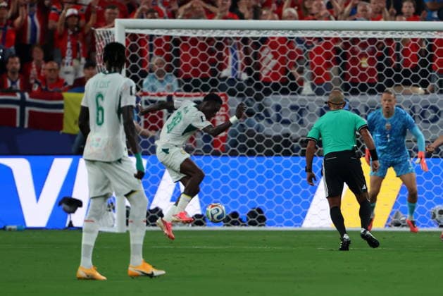 FIFA World Cup, WM, Weltmeisterschaft, Fussball 2026 - Group I - Norway vs Senegal Ismaila Sarr of Senegal (C) scores the 3-2 goal during the FIFA World Cup 2026 group stage match Senegal against Norway, in East Rutherford, New Jersey, USA, 22 June 2026. East Rutherford United States  Copyright: xOLGAxFEDOROVAx
