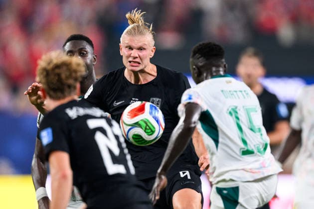 260622 Erling Braut Haaland of Norway and Krepin Diatta of Senegal during the FIFA World Cup, WM, Weltmeisterschaft, Fussball 2026 group stage football match between Norway and Senegal on June 22, 2026 in New Jersey. Photo: Jon Olav Nesvold BILDBYRAN COP 217 VG0963 bbeng fotboll football soccer fotball vm fotbolls-vm fotball-vm fotbolls-vm 2026 fifa world cup 2026 new york norge norway senegal *** June 22, 2026  Copyright: JONxOLAVxNESVOLD BB260622JE076