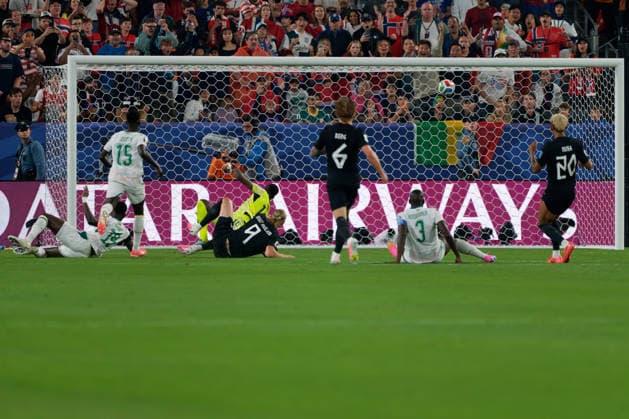 IPA85955969 - Erling Haaland of Norway scores the goal that makes the score 2-0 during the Norway vs. Senegal FIFA World Cup, WM, Weltmeisterschaft, Fussball match in New York, USA, on June 22, 2026  Copyright: xEmmanuelexMastrodonato IPAxSportx xx 85955969