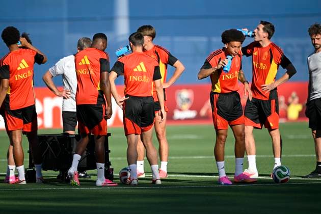 Belgian national football team - FIFA World Cup, WM, Weltmeisterschaft, Fussball 2026 - media activities 22 06 2026 RENTON, UNITED STATES OF AMERICA - JUNE 22 : Witsel Axel midfielder of Belgium drinking from his water bottle pictured during a training session of the Belgian national football team during the FIFA World Cup 2026 on June 22, 2026 in Renton, United States of America, 22 06 2026 Renton United States of America  Copyright: xNicoxVereeckenx
