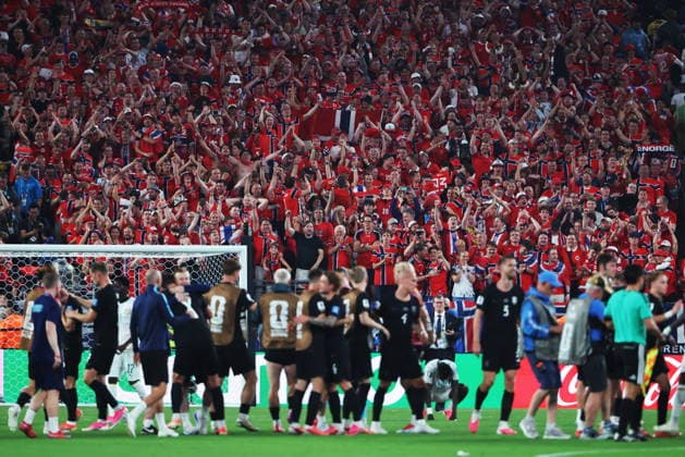 FIFA World Cup, WM, Weltmeisterschaft, Fussball 2026 - Group I - Norway vs Senegal Supporters of Norway celebrate with their players after winning the FIFA World Cup 2026 group stage match Senegal against Norway, in East Rutherford, New Jersey, USA, 22 June 2026. East Rutherford United States  Copyright: xOLGAxFEDOROVAx