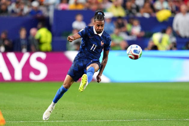 June 22, 2026: France Forward Michael Olise (11) kicks the ball during the second half of a World Cup Match against Iraq at Philadelphia Stadium in Philadelphia, Pennsylvania. CSM Philadelphia United States of America - ZUMAc04_ 20260622_zma_c04_233 Copyright: xKylexRoddenx