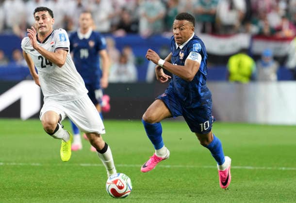 (260623) -- PHILADELPHIA, June 23, 2026 -- Kylian Mbappe (R) of France vies with Zaid Ismael of Iraq during the group I match between France and Iraq at the 2026 FIFA World Cup, WM, Weltmeisterschaft, Fussball at Philadelphia Stadium in Philadelphia, the United States, June 22, 2026. ) (SP)U.S.-PHILADELPHIA-FOOTBALL-FIFA WORLD CUP-GROUP I-FRA VS IRQ LuixSiuxWai 