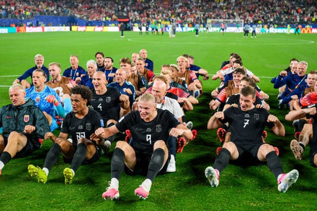 260622 Erling Braut Haaland and Alexander Sorloth of Norway celebrate after the FIFA World Cup, WM, Weltmeisterschaft, Fussball 2026 group stage football match between Norway and Senegal on June 22, 2026 in New Jersey. Photo: Vegard Grott BILDBYRAN kod VG VG0963 bbeng fotboll football soccer fotball vm fotbolls-vm fotball-vm fotbolls-vm 2026 fifa world cup 2026 new york norge norway senegal jubel *** June 22, 2026  Copyright: VEGARDxGRoTT BB260622VG095