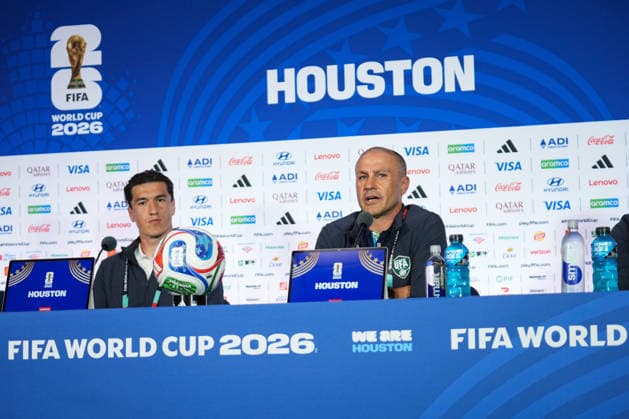 press conference, PK, Pressekonferenz ahead of Portugal v Uzbekistan - 2026 FIFA World Cup, WM, Weltmeisterschaft, Fussball HOUSTON, UNITED STATES - JUNE 22 : Football player Eldor Shomurodov (L) and head coach Fabio Cannavaro (R) of Uzbekistan speak during a press conference ahead of their Group K second match against Portugal in the 2026 FIFA World Cup at Houston Stadium in Houston, Texas, United States on June 22, 2026. Hakan Akgun Anadolu Houston United States. Editorial use only. Please get in touch for any other usage.  Copyright: x2026xAnadoluxHakanxAkgunx