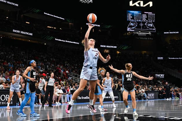 ATLANTA, GA - JUNE 22: Toronto forward Laura Juskaite (2) drives to the basket during the WNBA, Basketball Damen, USA game between the Toronto Tempo and the Atlanta Dream on June 22nd, 2026 at State Farm Arena in Atlanta, GA. (Photo by Rich von Biberstein Icon Sportswire) WNBA: JUN 22 Toronto Tempo at Atlanta Dream EDITORIAL USE ONLY Icon260622044