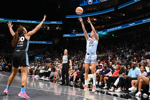 ATLANTA, GA - JUNE 22: Toronto Tempo Maria Conde (10) attempts a three-pointer during the WNBA, Basketball Damen, USA game between the Toronto Tempo and the Atlanta Dream on June 22nd, 2026 at State Farm Arena in Atlanta, GA. (Photo by Rich von Biberstein Icon Sportswire) WNBA: JUN 22 Toronto Tempo at Atlanta Dream EDITORIAL USE ONLY Icon260622046