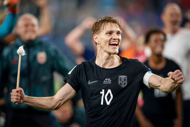 June 22, 2026: Norway midfielder Martin Odegaard (10) celebrates a victory following FIFA World Cup, WM, Weltmeisterschaft, Fussball group stage action between Norway and Senegal at New York New Jersey Stadium in East Rutherford, N.J. ( Cal Media) East Rutherford USA - ZUMAc04_ 20260622_zma_c04_284 Copyright: xRustyxJonesx