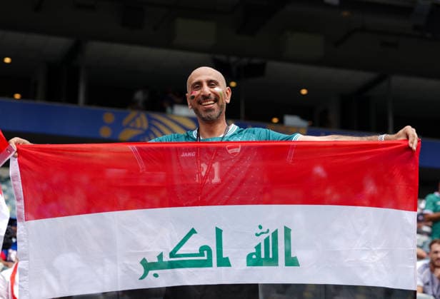 Fans der irakischen Nationalmannschaft jubeln auf der Tribuene. USA, FIFA Weltmeisterschaft, Frankreich vs Irak, Philadelphia, 22.06.2026 USA, FIFA Weltmeisterschaft, Frankreich vs Irak, Philadelphia, 22.06.2026 Philadelphia *** Fans of the Iraqi national team cheer from the stands USA, FIFA World Cup, France vs. Iraq, Philadelphia, June 22, 2026 USA, FIFA World Cup, France vs. Iraq, Philadelphia, June 22, 2026 Philadelphia,detected_source_language Copyright: xEibner-Pressefoto ScottxColemanx EP_SCN
