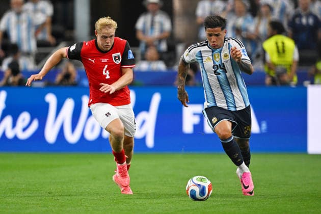 (L-R) Xaver SCHLAGER (AUT), Enzo Fernandez (ARG), JUNE 22, 2026 - Football Soccer : FIFA World Cup, WM, Weltmeisterschaft, Fussball 2026 Group J match between Argentina 2-0 Austria at Dallas Stadium in Arlington, Texas, USA.  aflo_335425965 KenjiroxMatsuox