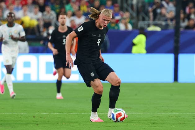 Erling Haaland of Norway passes the ball during the FIFA World Cup, WM, Weltmeisterschaft, Fussball 2026 match between Norway and Senegal at Metlife Stadium, New Jersey, USA on 23 June 2026. Copyright: xPeterxDovganx 45100060