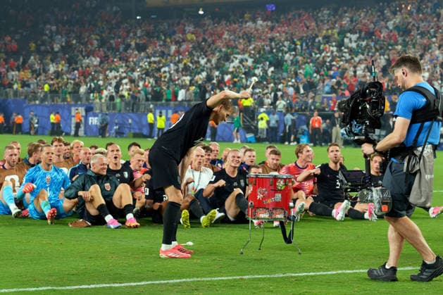 IPA85959453 - Martin Odegaard of Norway and the Norwegian players celebrate their victory during the Norway vs. Senegal FIFA World Cup, WM, Weltmeisterschaft, Fussball match in New York, USA, on June 22, 2026  Copyright: xEmmanuelexMastrodonato IPAxSportx xx 85959453