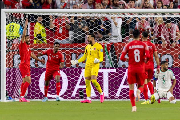SANTA CLARA, CA - JUNE 22: Yazeed Abulaila 1 of Jordan celebrates a great save during the FIFA World Cup, WM, Weltmeisterschaft, Fussball Group J match between Jordan and Algeria on June 22, 2026 at San Francisco Bay Area Stadium in Santa Clara, CA. (Photo by Bob Kupbens Icon Sportswire) SOCCER: JUN 22 FIFA World Cup 26 Group J - Jordan vs Algeria EDITORIAL USE ONLY Icon260622025