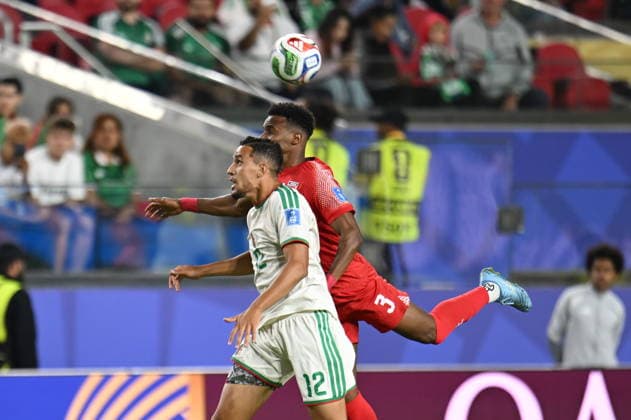 Jordan v Algeria - FIFA World Cup, WM, Weltmeisterschaft, Fussball 2026 - Group J SANTA CLARA, UNITED STATES - JUNE 22: Abdallah Nasib (3) of Jordan in action against Nadhir Benbouali (12) of Algeria during the 2026 FIFA World Cup First Stage Group J match between Jordan and Algeria at Levi s Stadium (San Francisco Bay Area Stadium) in Santa Clara, California, United States on June 22, 2026. Tayfun Coskun Anadolu California United States. Editorial use only. Please get in touch for any other usage.  Copyright: x2026xAnadoluxTayfunxCoskunx