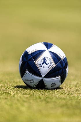 22.06.2026, Fussball, Saison 2026 2027, Regionalliga Südwest, Trainingsplatz am Donaustadion Ulm Ulm, Saisonvorbereitung Trainingsauftakt Training SSV Ulm 1846 Fußball 22.06.2026, Fussball, Saison 2026 2027, Regionalliga Südwest, Trainingsplatz am Donaustadion Ulm Ulm, Saisonvorbereitung Trainingsauftakt Training SSV Ulm 1846 Fußball Objekt Spielball Erima Regionalliga Südwest 2026 2027 auf dem Trainingsplatz Foto: Lucca Fundel Ulm Trainingsplatz am Donaustadion Ulm Baden-Württemberg Deutschland *** June 22, 2026, Soccer, 2026–2027 Season, Regionalliga Southwest, Training Field at the Donaustadion in Ulm, Ulm, Preseason Training Kickoff for SSV Ulm 1846 Soccer, June 22, 2026, Soccer, 2026–2027 Season, Regionalliga Southwest, Training Field at the Donaustadion in Ulm, Ulm, Pre-season, start of training, SSV Ulm 1846 soccer training, Erima match ball for the 2026–2027 Regionalliga Southwest on the training field; photo by Lucca Fundel, Ulm; training field at the Donaustadion in Ulm, Baden-Württemberg, Germany,detected_source_language