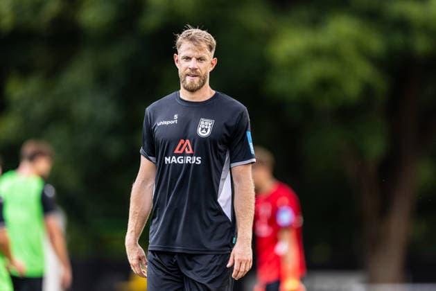 22.06.2026, Fussball, Saison 2026 2027, Regionalliga Südwest, Trainingsplatz am Donaustadion Ulm Ulm, Saisonvorbereitung Trainingsauftakt Training SSV Ulm 1846 Fußball 22.06.2026, Fussball, Saison 2026 2027, Regionalliga Südwest, Trainingsplatz am Donaustadion Ulm Ulm, Saisonvorbereitung Trainingsauftakt Training SSV Ulm 1846 Fußball Freisteller Einzelbild Portrait Porträt 5 Johannes Jo Reichert (C, SSV Ulm 1846 Fußball) Foto: Lucca Fundel Ulm Trainingsplatz am Donaustadion Ulm Baden-Württemberg Deutschland *** June 22, 2026, Soccer, 2026–2027 Season, Regionalliga Southwest, Training Field at the Donaustadion in Ulm, Ulm, Preseason Training Kickoff