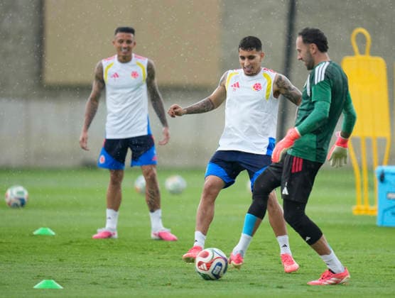 (260623) -- GUADALAJARA, June 23, 2026 -- Players of Colombia attend a training session at the 2026 FIFA World Cup, WM, Weltmeisterschaft, Fussball in Guadalajara, Mexico, June 22, 2026. (Photo by Xinhua) (SP)MEXICO-GUADALAJARA-FIFA WORLD CUP-TRAINING-COLOMBIA MartinxZabala 
