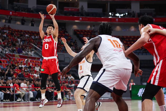 HANGZHOU, CHINA - JUNE 23: Gao Shiyan 0 of Team China plays during the 2026 men s basketball warm-up match between China and Netherlands on June 23, 2026 in Hangzhou, Zhejiang Province of China.  Copyright: xVCGx 111649959831