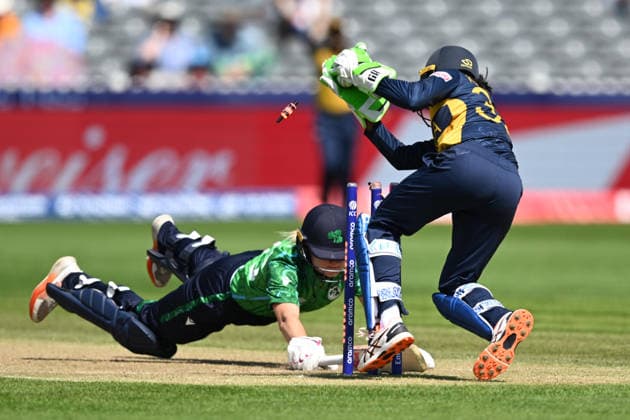 Sri Lanka Women v Ireland Women, ICC Women s T20 World Cup Gaby Lewis of Ireland dives to avoid being run out as Kaushini Nuthyangana of Sri Lanka breaks the stumps during the ICC Women s T20 World Cup match between Sri Lanka Women and Ireland Women at the Seat Unique Stadium, Bristol, UK on 23 June 2026. Bristol Seat Unique Stadium Gloucestershire UK Editorial use only , Copyright: xGrahamxHuntx PSI-24399-0021