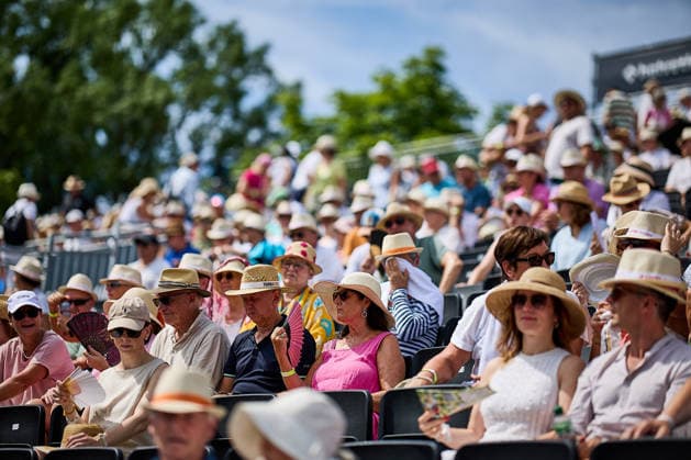 June 23, 2026, Bad Homburg, Hessen, Germany: Impressions Spectators watching tennis and using fans during the BAD HOMBURG OPEN powered by SOLARWATTT- WTA500 - Womens Tennis, 23.6.2026 in Bad Homburg (Tennis-Club Bad Homburg), Germany - Photo: Tennis 2026: Bad Hombug Open - WTA500: NAVARRO 7:6 6:3 LYS  - ZUMAs343 20260623_zsp_s343_056 Copyright: xMathiasxSchulzx