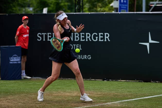 June 23, 2026, Bad Homburg, Hessen, Germany: Ekaterina Alexandrova returns with forehand to Ann Li of United States during the BAD HOMBURG OPEN powered by SOLARWATTT- WTA500 - Womens Tennis, 23.6.2026 in Bad Homburg (Tennis-Club Bad Homburg), Germany - Photo: Tennis 2026: Bad Hombug Open - WTA500: ALEXANDROVA 6:1 5:7 6:1 LI  - ZUMAs343 20260623_zsp_s343_065 Copyright: xMathiasxSchulzx
