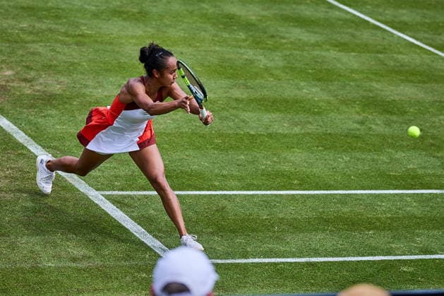 June 23, 2026, Bad Homburg, Hessen, Germany: Leylah Fernandez of Canada returns with backhand to Xinyu Wang of China during the BAD HOMBURG OPEN powered by SOLARWATTT- WTA500 - Womens Tennis, 23.6.2026 in Bad Homburg (Tennis-Club Bad Homburg), Germany - Photo: Tennis 2026: Bad Hombug Open - WTA500: WANG 6:3 6:4 FERNANDEZ  - ZUMAs343 20260623_zsp_s343_096 Copyright: xMathiasxSchulzx