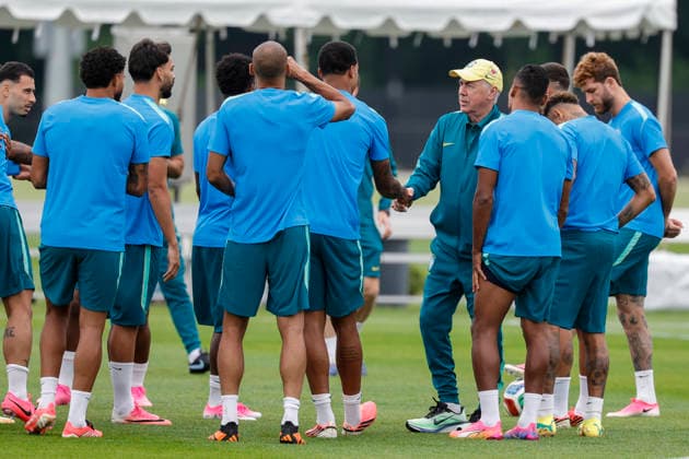 Brazil s head coach Carlo Ancelotti (5-R) leads a team s training session at center Columbia Park in Morristown, New Jersey, US, on 22 June 2026. Brazil national team, Nationalteam Training in New Jersey !ACHTUNG: NUR REDAKTIONELLE NUTZUNG!  Copyright: xSebastiaoxMoreirax GRAF4118 20260623-55020683895_1