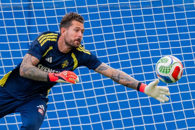 260623 Goalkeeper Kristoffer Nordfeldt of the Swedish national football team at a training session during day 13 of the FIFA World Cup, WM, Weltmeisterschaft, Fussball 2026 on June 23, 2026 in Dallas. Photo: Petter Arvidson BILDBYRAN kod PA PA1250 fotboll football soccer fotball vm fotbolls-vm fotball-vm fotbolls-vm 2026 fifa world cup 2026 träning practice training sverige sweden sverige a day 13 bbeng *** 260623 Goalkeeper Kristoffer Nordfeldt of the Swedish national soccer team at a training session on Day 13 of the 2026 FIFA World Cup on June 23, 2026 in Dallas. Photo by Petter Arvidson, BILDBYRAN. Code  Copyright: PETTERxARVIDSON BB260623PA004
