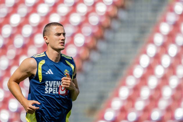 260623 Gustaf Lagerbielke of the Swedish national football team at a training session during day 13 of the FIFA World Cup, WM, Weltmeisterschaft, Fussball 2026 on June 23, 2026 in Dallas. Photo: Petter Arvidson BILDBYRAN kod PA PA1250 fotboll football soccer fotball vm fotbolls-vm fotball-vm fotbolls-vm 2026 fifa world cup 2026 träning practice training sverige sweden sverige a day 13 bbeng *** June 23, 2026  Copyright: PETTERxARVIDSON BB260623PA007