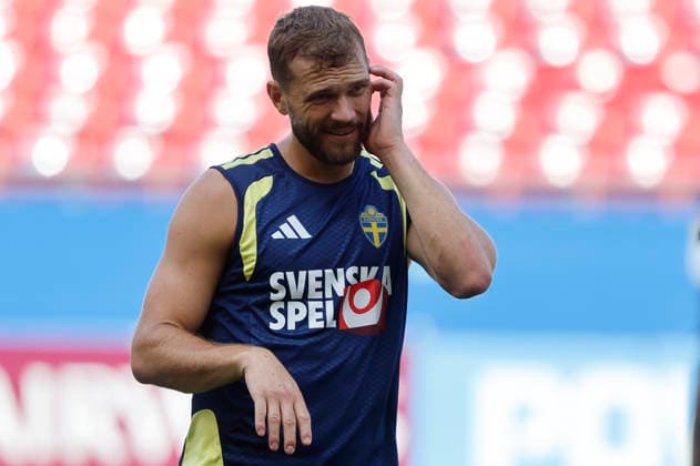 Sweden s Jesper Karlstrom takes part in a training session held at FC Dallas Stadium, in Dallas, United States, 23 June 2026. Sweden will face Japan in their 2026 FIFA World Cup, WM, Weltmeisterschaft, Fussball Group F soccer match on 26 June. 2026 FIFA World Cup - Group F - Sweden s training session !ACHTUNG: NUR REDAKTIONELLE NUTZUNG!  Copyright: xMariscalx GRAF4236 20260623-55020684863_1