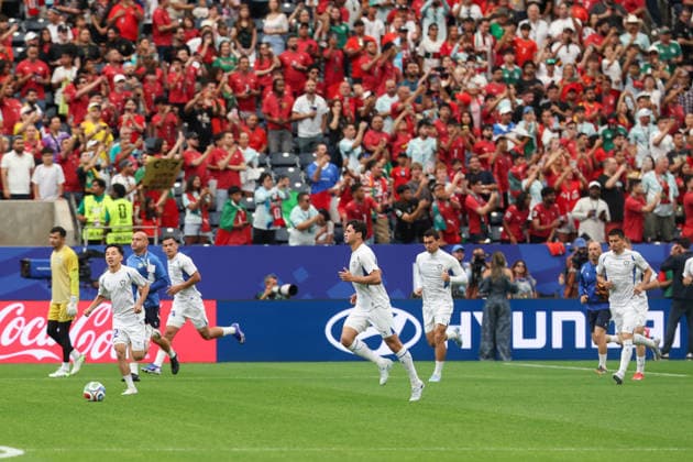 HOUSTON, TX - JUNE 23: Uzbekistan players enter the pitch ahead of the FIFA World Cup, WM, Weltmeisterschaft, Fussball 2026 Group K match between Portugal and Uzbekistan on June 23, 2026, at Houston Stadium in Houston, Texas. (Photo by David Buono Icon Sportswire) SOCCER: JUN 23 FIFA World Cup 26 Group K - Portugal vs Uzbekistan EDITORIAL USE ONLY Icon260623004