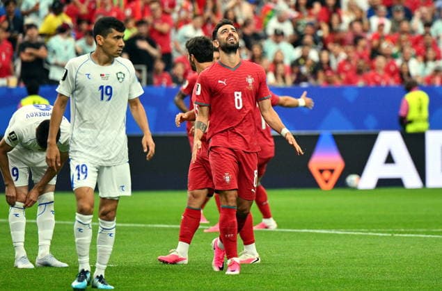 FIFA World Cup, WM, Weltmeisterschaft, Fussball 2026 - Group K - Portugal vs Uzbekistan Bruno Fernandes of Portugal reacts during the FIFA World Cup 2026 group stage match Portugal against Uzbekistan, in Houston, USA, 23 June 2026. HOUSTON United States  Copyright: xSAMxWASSONx