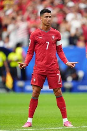 Portugal v Uzbekistan - FIFA World Cup, WM, Weltmeisterschaft, Fussball 2026 - Group K HOUSTON, USA - JUNE 23: Cristiano Ronaldo of Portugal prepares to use freekick during the 2026 FIFA World Cup First Stage Group K match between Portugal and Uzbekistan at NRG Stadium (Houston Stadium) in Houston, Texas, United States on June 23, 2026. Hakan Akgun Anadolu Texas United States. Editorial use only. Please get in touch for any other usage.  Copyright: x2026xAnadoluxHakanxAkgunx
