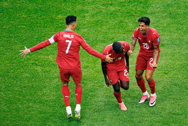 Cristiano Ronaldo, Nuno Mendes and Joao Cancelo seen celebrating after goal during FIFA World Cup, WM, Weltmeisterschaft, Fussball 2026 game between national teams of Portugal and Uzbekistan (Grzegorz Wajda Ball Raw Images) Houston Houston Stadium USA Copyright: xGrzegorzxWajdax grzegorzwajda_portugal_uzbekistan_2526_4-9