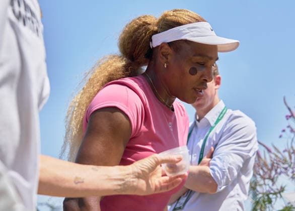 2026 Wimbledon, June 23, Practice LONDON, - JUNE 23: Serena Williams of the Unites States moves between courts during the 2026 Wimbledon, June 23, Practice at The all England club, Wimbledon on June 23, 2026 in London, GBR. London The all England club, Wimbledon GBR Copyright: xPeterxvanxdenxBerg ISIxPhotosx 9411