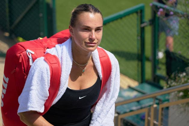 2026 Wimbledon, June 23, Practice LONDON, - JUNE 23: Aryna Sabalenka moves between courts during the 2026 Wimbledon, June 23, Practice at The all England club, Wimbledon on June 23, 2026 in London, GBR. London The all England club, Wimbledon GBR Copyright: xPeterxvanxdenxBerg ISIxPhotosx 9411