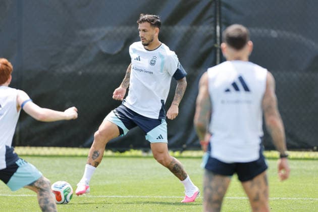 Argentina s Leandro Paredes in action during a training session at the Sporting KC Training Center in Kansas, United Startes, 23 June 2026. Argentina national team, Nationalteam training session !ACHTUNG: NUR REDAKTIONELLE NUTZUNG!  Copyright: xJuanxIgnacioxRoncoronix GRAF4332 20260623-55020685870_1