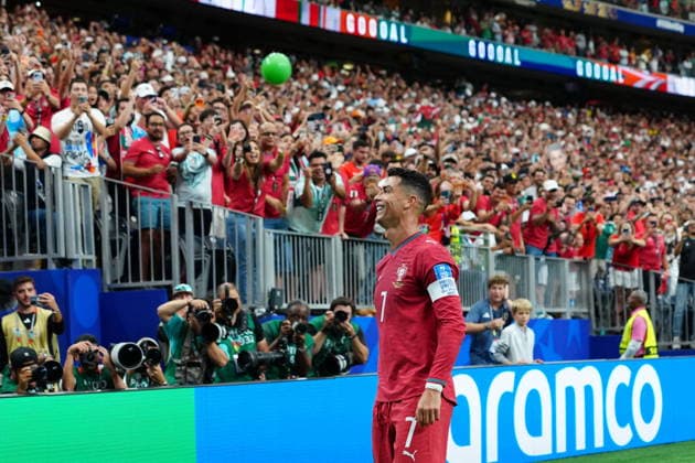 Portugal v Uzbekistan - FIFA World Cup, WM, Weltmeisterschaft, Fussball 2026 - Group K HOUSTON, USA - JUNE 23: Cristiano Ronaldo (7) of Portugal celebrates after scoring a goal during the 2026 FIFA World Cup First Stage Group K match between Portugal and Uzbekistan at NRG Stadium (Houston Stadium) in Houston, Texas, United States on June 23, 2026. Hakan Akgun Anadolu Texas United States. Editorial use only. Please get in touch for any other usage.  Copyright: x2026xAnadoluxHakanxAkgunx