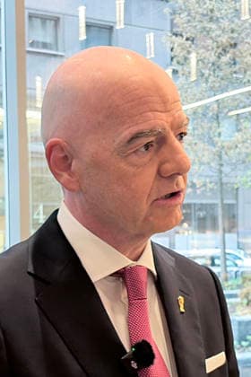 FIFA President Gianni Infantino speaks during an interview with EFE in New York, USA, 23 June 2026. Infantino defended the mandatory hydration breaks, which were introduced in all matches of this World Cup because of the heat, and emphasized that the measure is the same for everyone. Infantino Defends Hydration Breaks: They re the Same for Everyone !ACHTUNG: NUR REDAKTIONELLE NUTZUNG!  Copyright: xJanxTéllezxAsensiox AME3639 20260623-55020686145_1